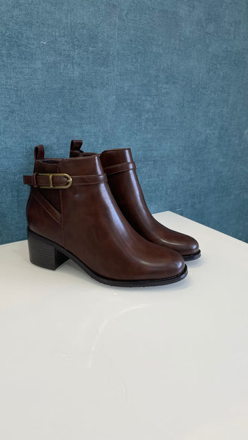 STIVALETTO BAILA