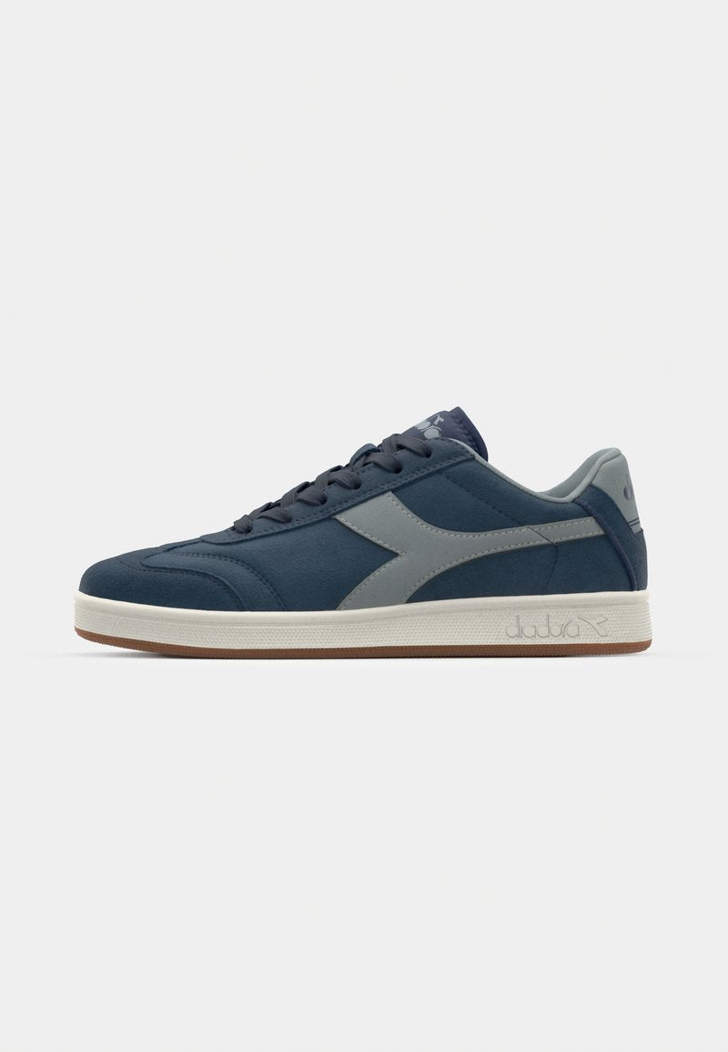 DIADORA KICK