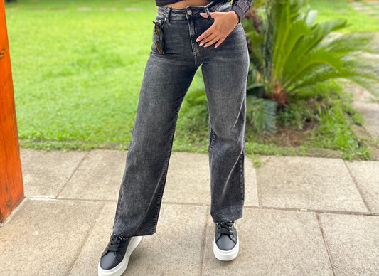 JEANS mom fit live