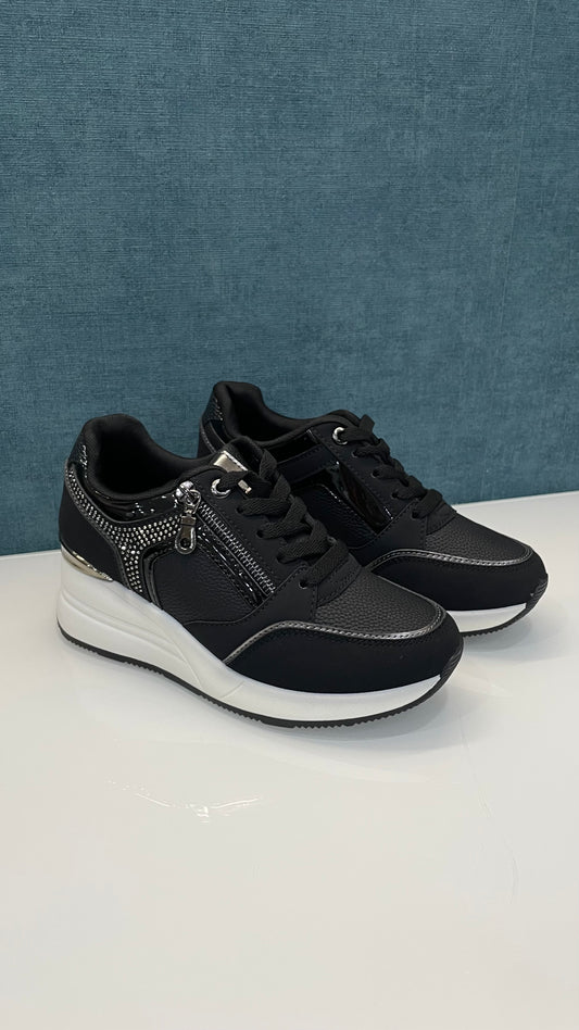 SNEAKERS CAPIROSKA
