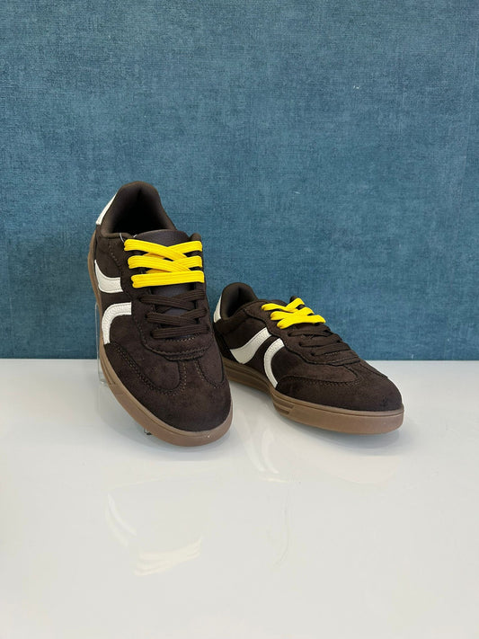 SNEAKERS ONLY