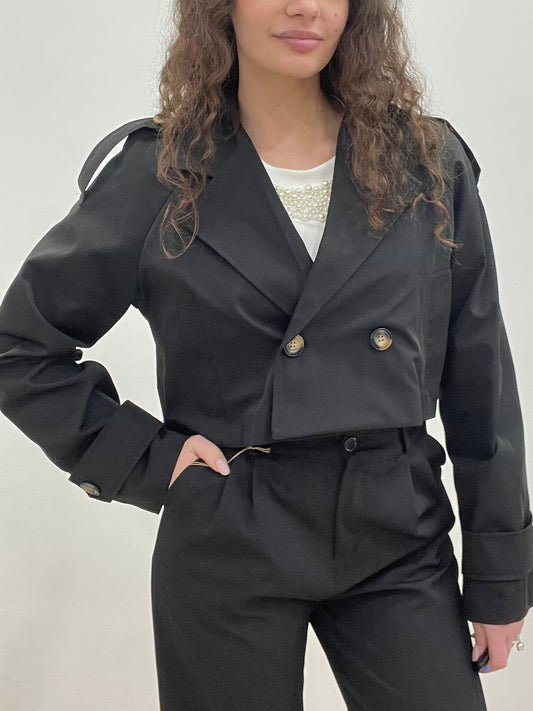 TRENCH CORTO