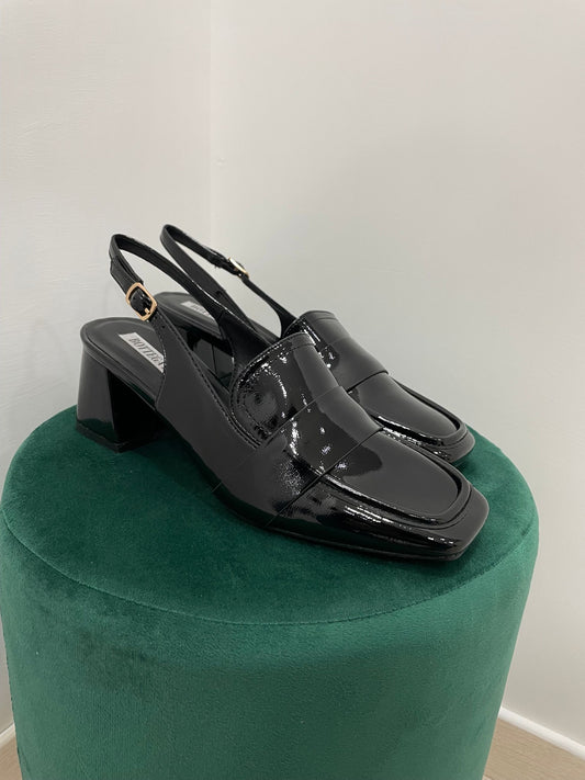 CHANEL DORY